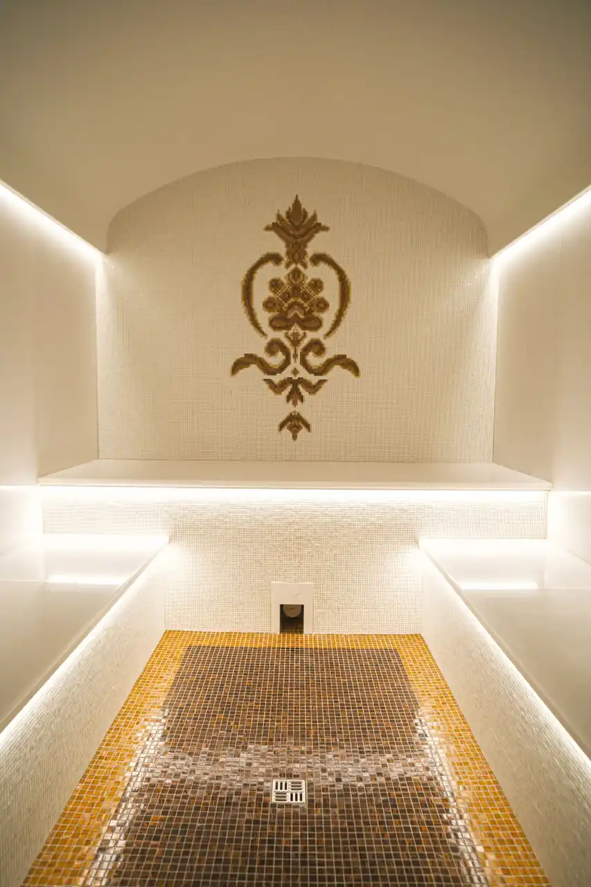 Elegantna mozaična sauna